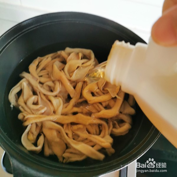 香辣鸭肠做法