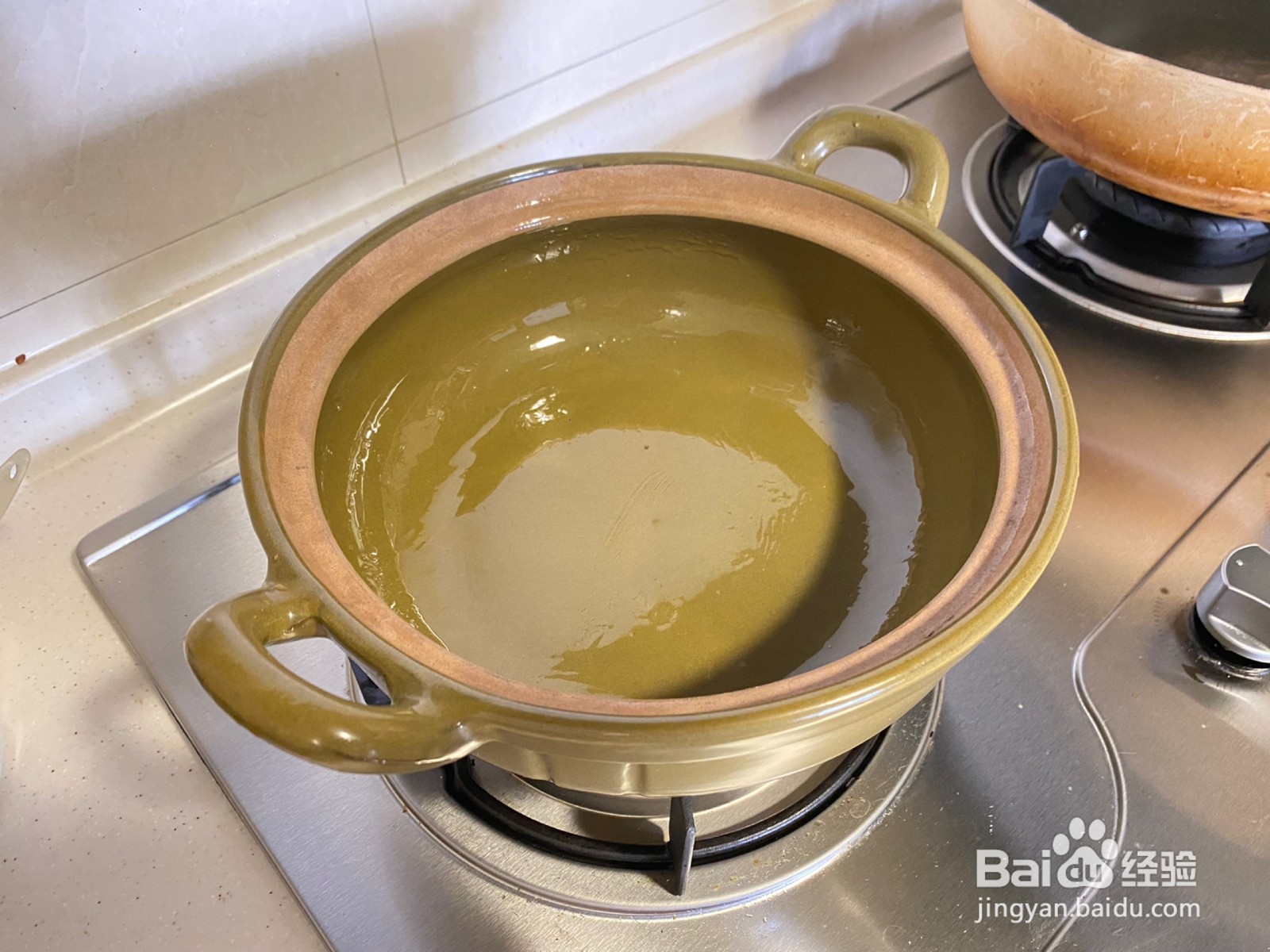 腊味滑鸡双拼煲仔饭怎么做