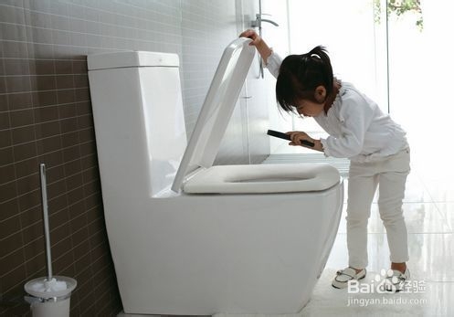 如厕节水的技巧