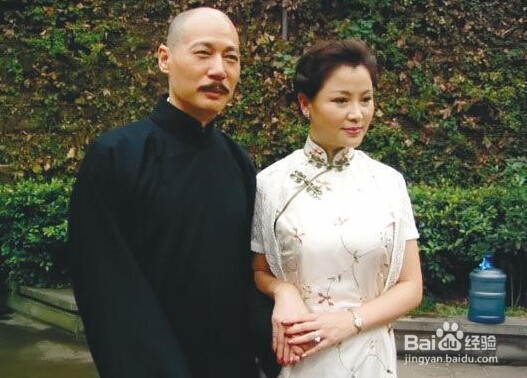 90年代红遍大江南北，两次遇到渣男，51岁仍单身