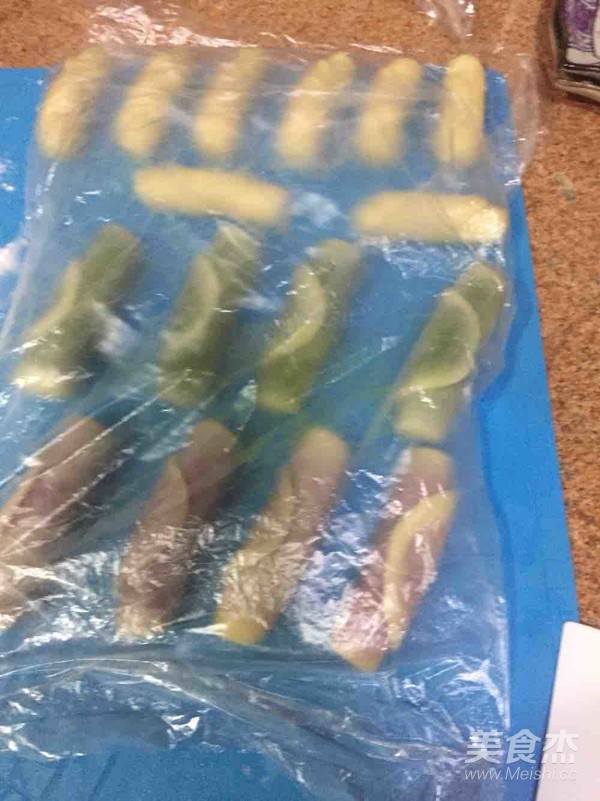 花式蛋黄酥的做法