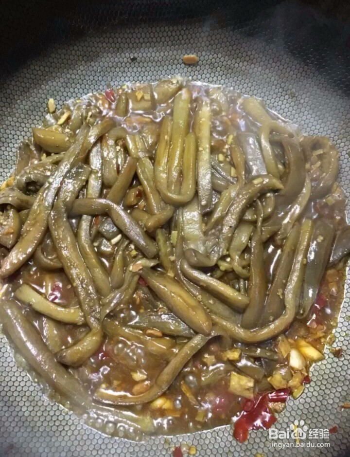 如何制作酱香茄条？