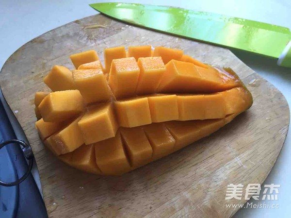 椰浆芒果西米露