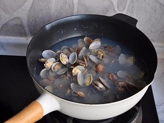 海鲜麻辣烫怎么做？