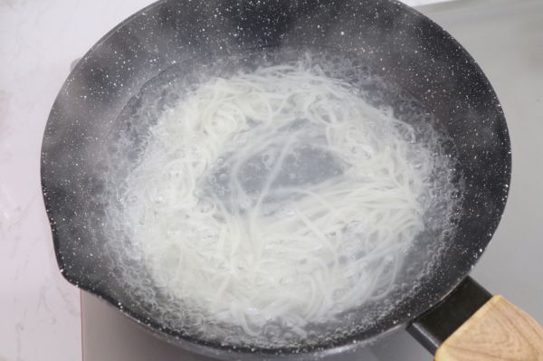 越南风味牛腩河粉