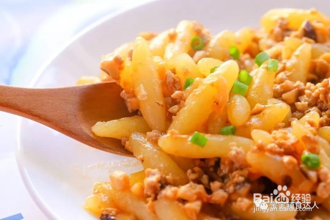 肉末香菇土豆条