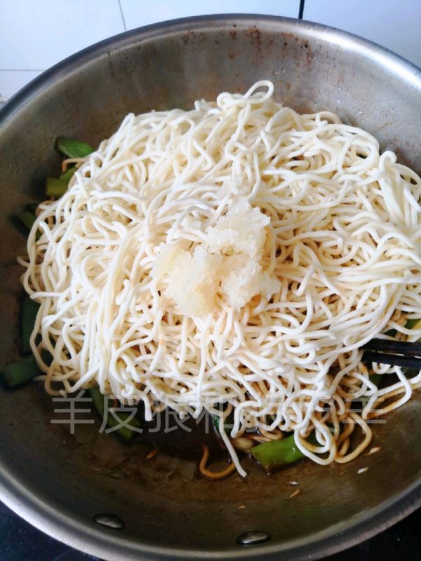 黑椒肉丸扁豆焖面