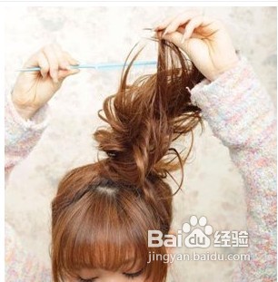 怎样打造圆脸适合的发型