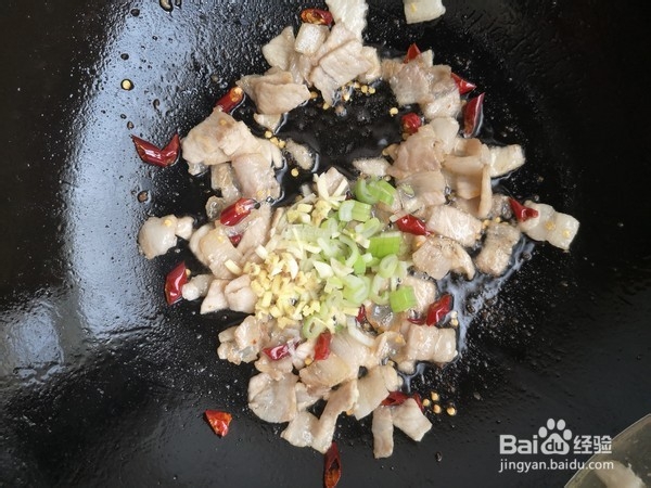 如何做出好吃的荸荠炒五花肉