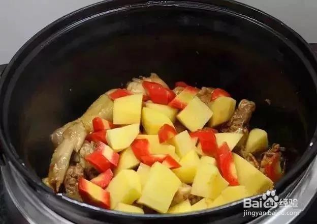 土豆炖鸡块的做法