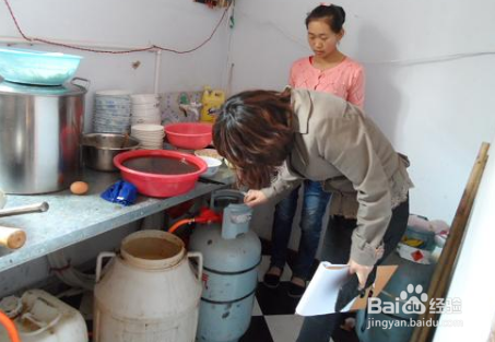 煤气漏气该怎样处理？