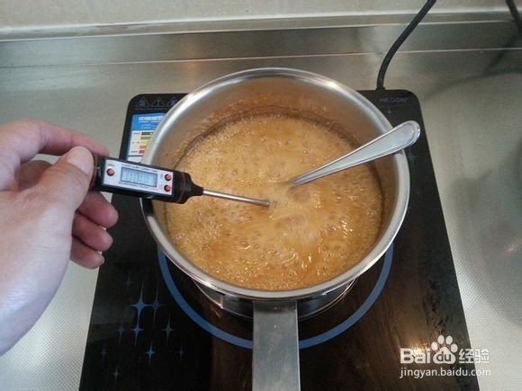 如何制作麦芽糖版杏仁蔓越莓牛轧糖