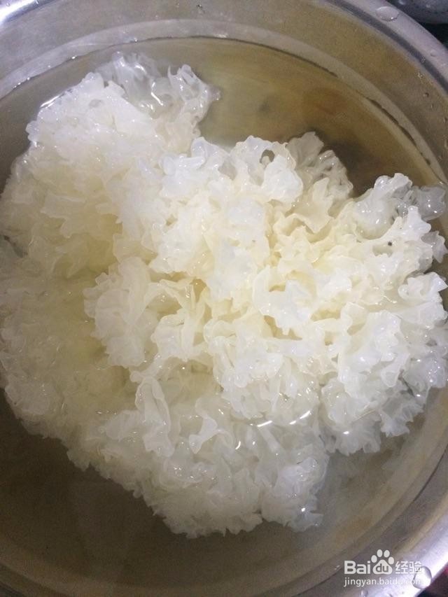 银耳羹的做法是什么？