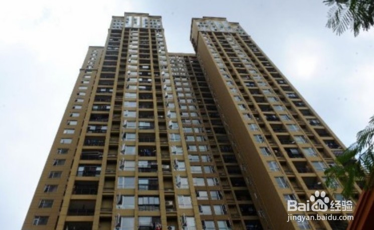 武汉居民集体唱国歌喊武汉加油利弊有哪些