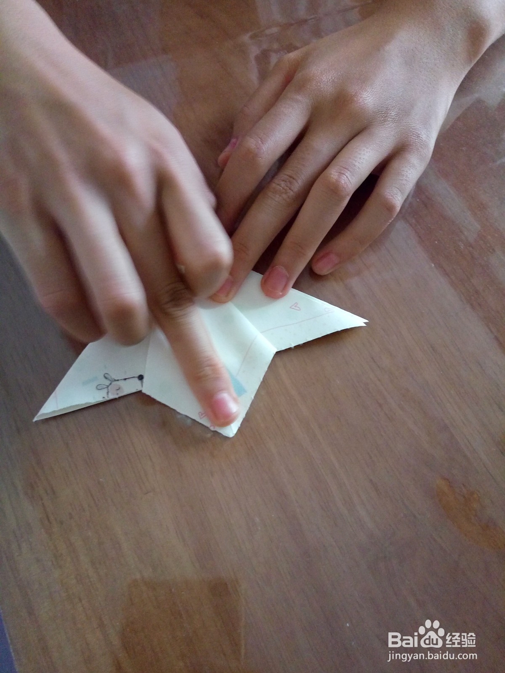 如何折纸做百合花？