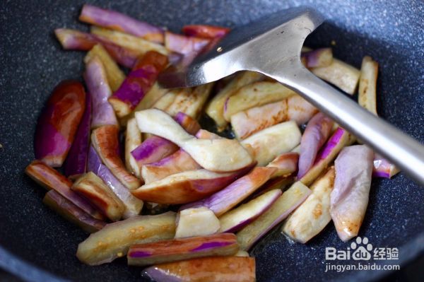 海虾肉片辣炒茄条