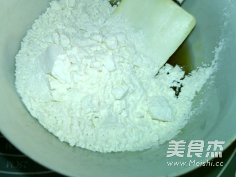 广式玉米黑芝麻月饼