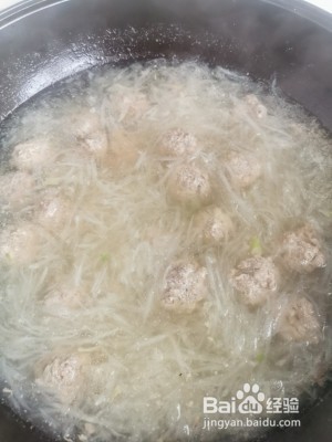 怎么做美味的白萝卜丸子汤