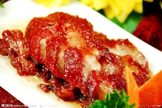 美味早餐之煲仔煎蛋叉烧饭