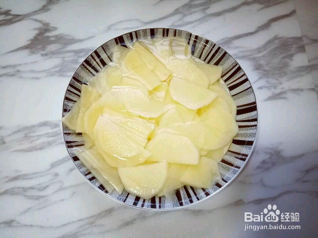 青椒炒土豆片的做法