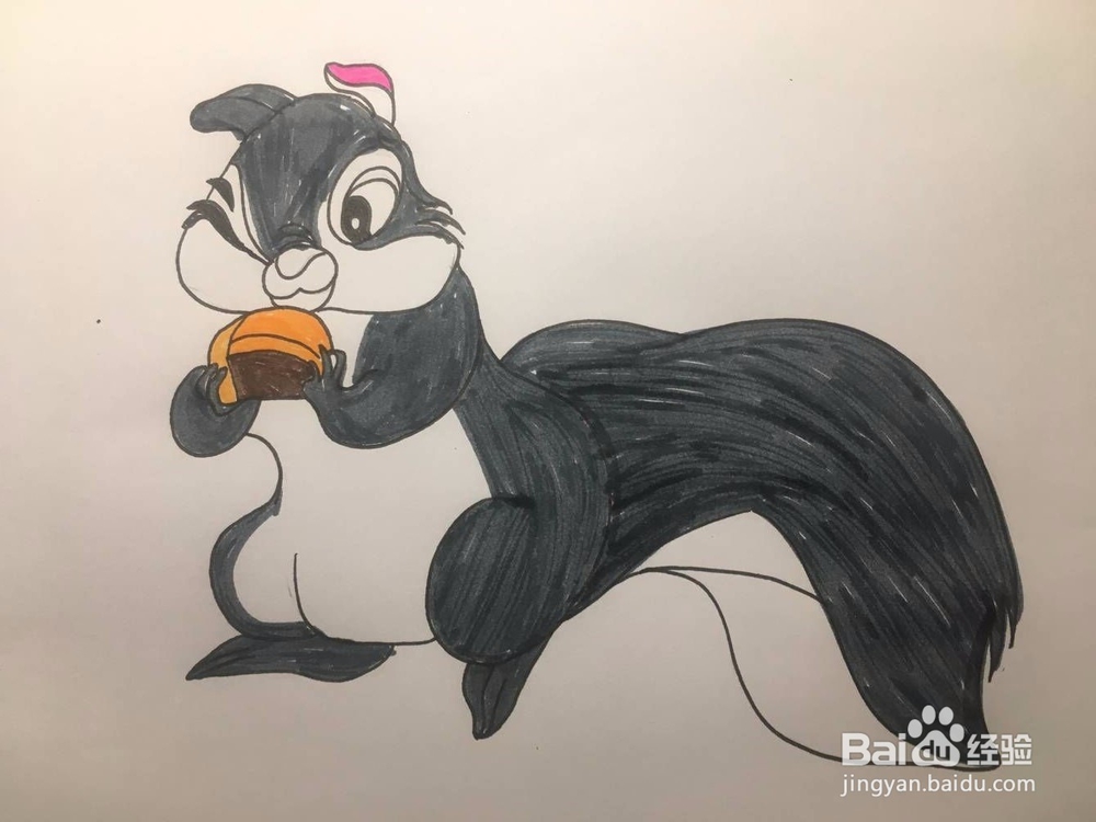 儿童彩色涂鸦:画一只准备吃面包的松鼠 手绘