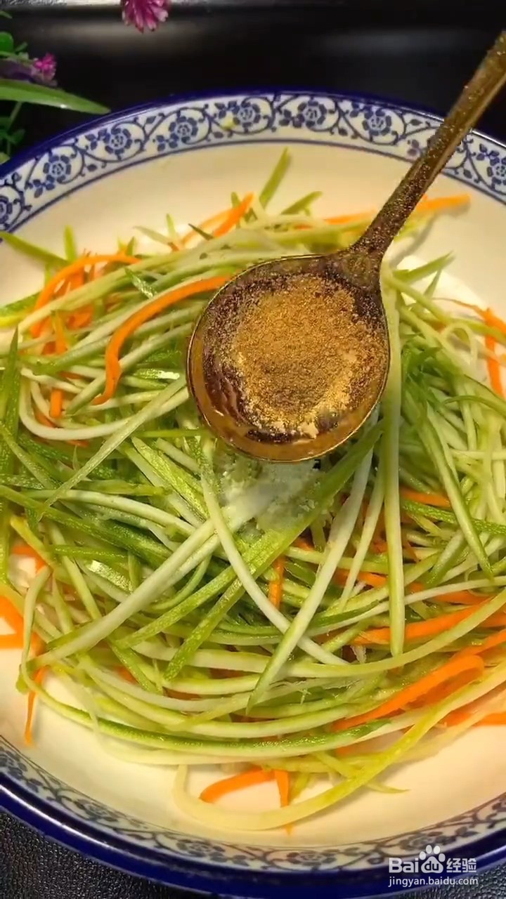 做法简单又软糯好吃的角瓜鸡蛋饼如何制作