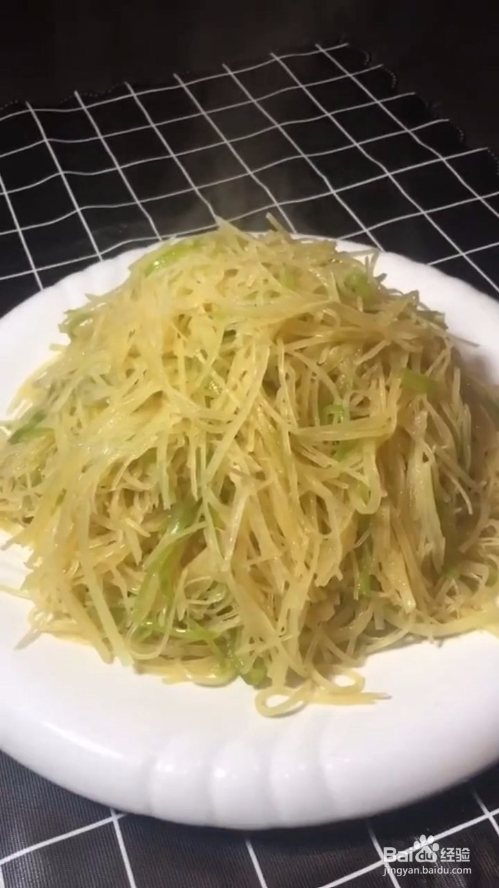 教你制作美食尖椒土豆丝
