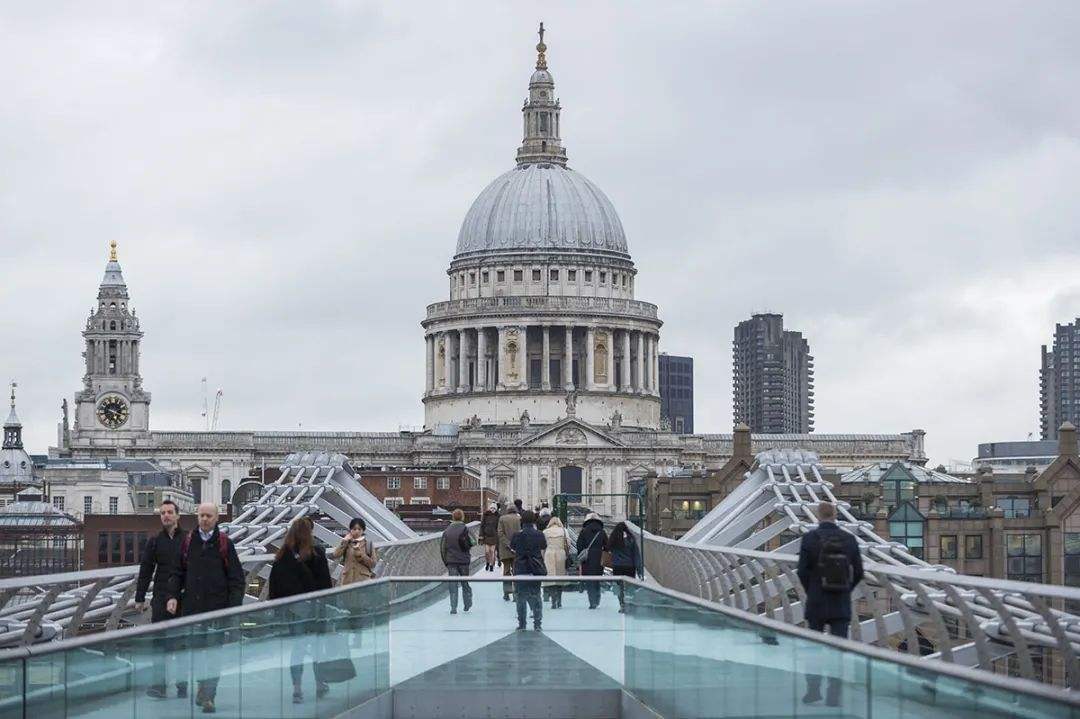 英国的地理位置在哪里