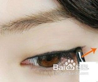 眼线膏的用法画出迷人眼线