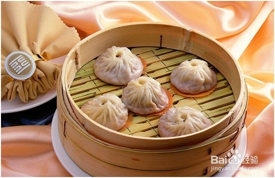 体验当地美食,享受包子美味
