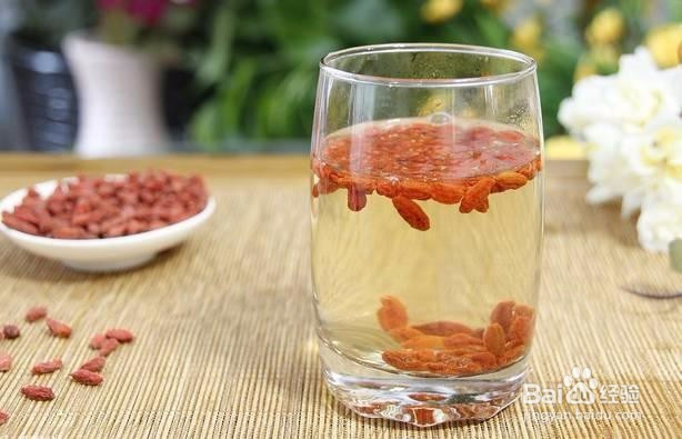 还在用开水泡枸杞？