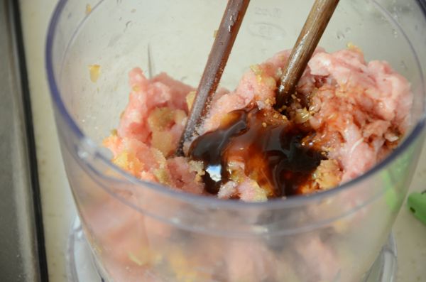 苏式榨菜鲜肉月饼
