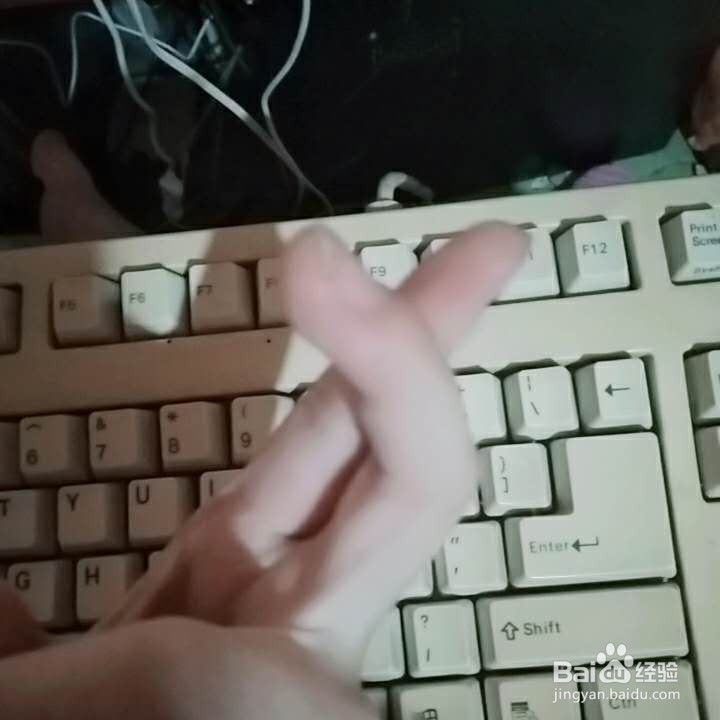 各种表白手势如何做