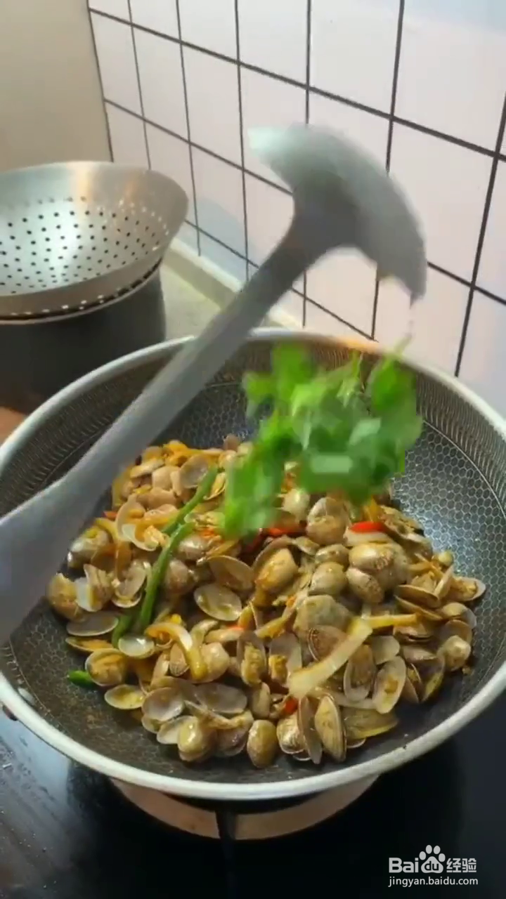 如何炒出好吃的蒜香花甲？