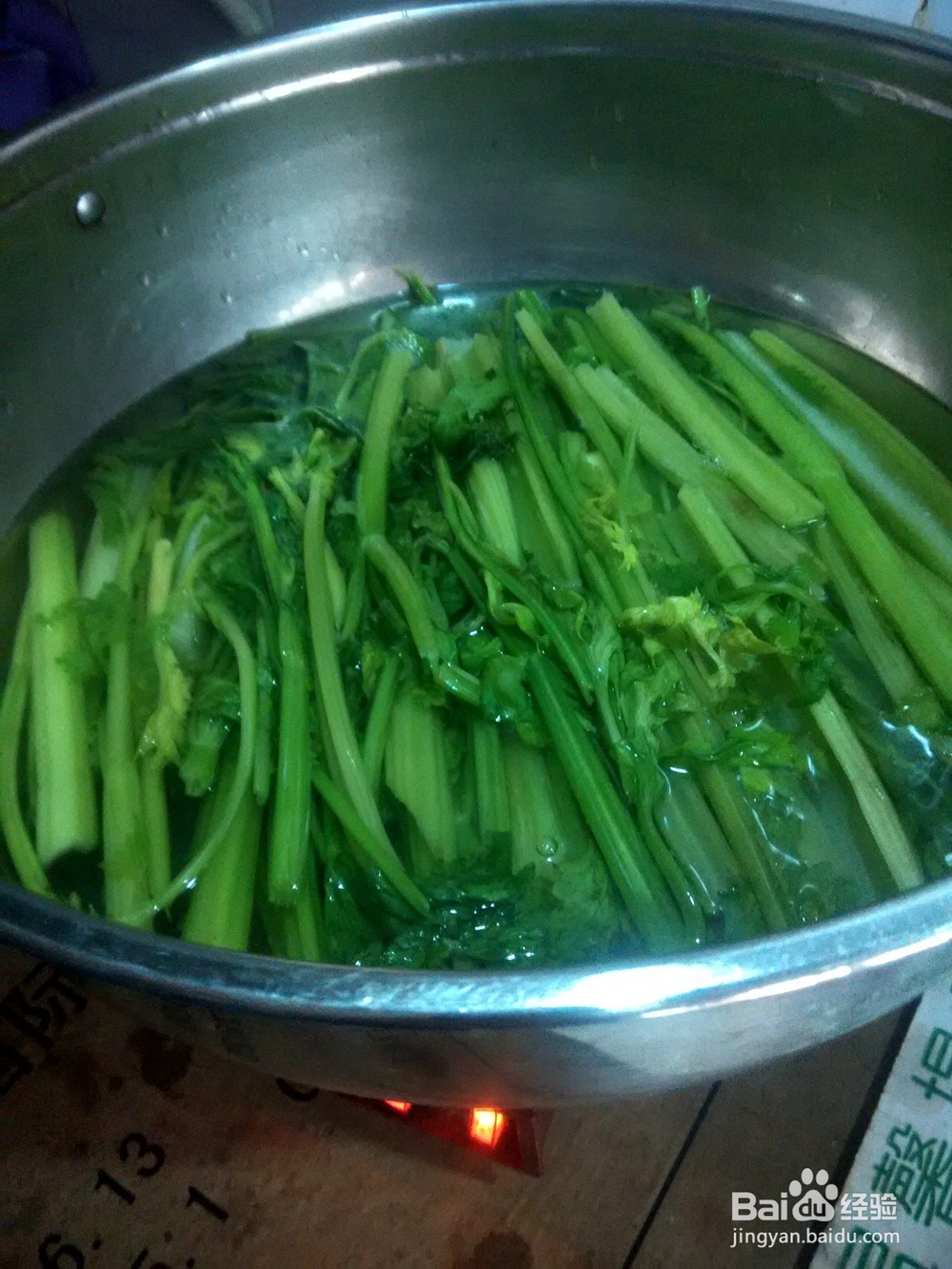 简便之芹菜拌花生