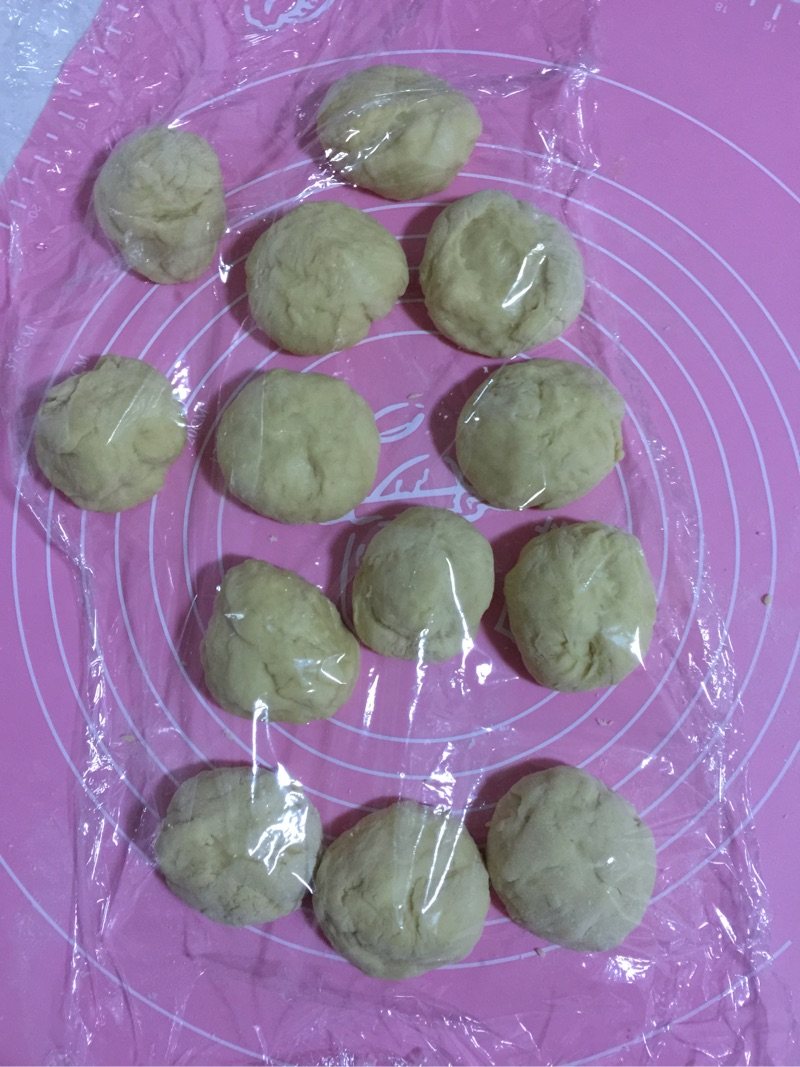 珍馐美味,奶香小餐包