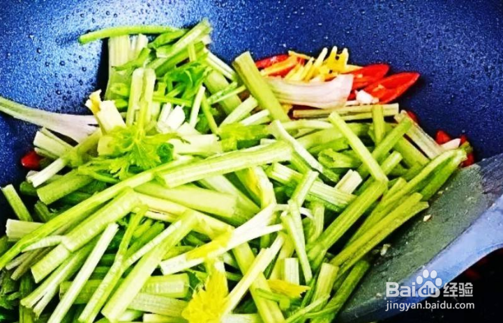 家常菜：芹菜炒牛肉