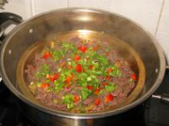 榨菜丝蒸牛肉