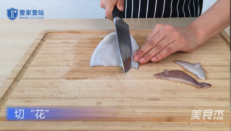 【五彩鱿鱼卷】——一道口味清爽靓丽的菜