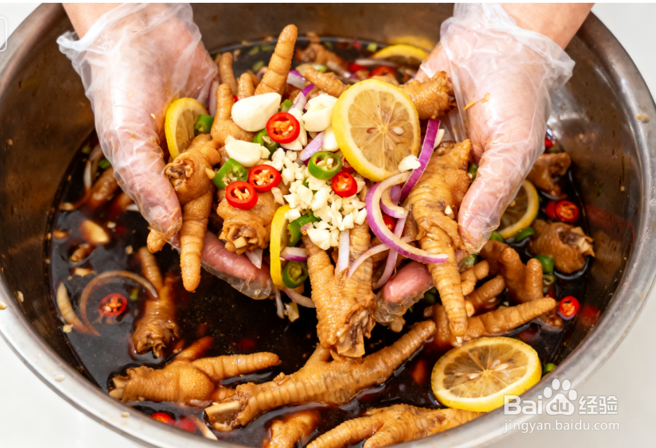 柠檬鸡爪的做法:酸辣爽口,脱骨简单不费手