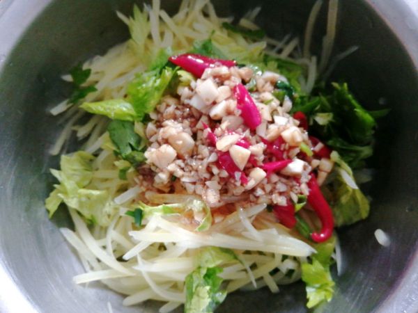 凉拌酸辣土豆丝