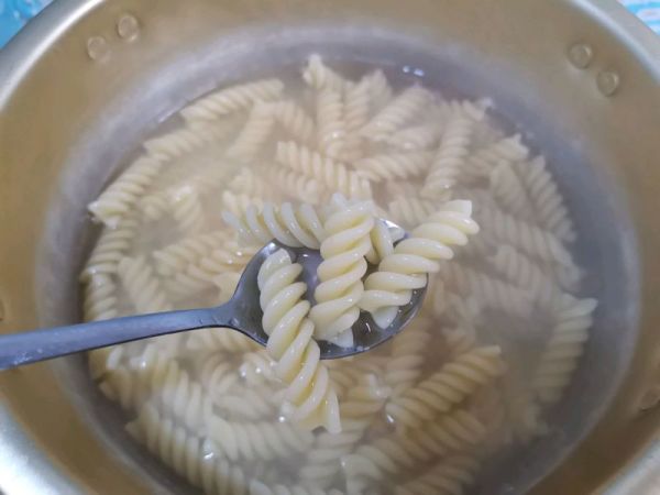 甜菜头罗勒意大利面