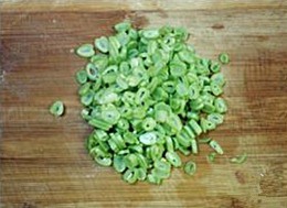 四季豆肉末拌面的做法