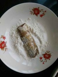 用好油做好菜——香煎带鱼的做法