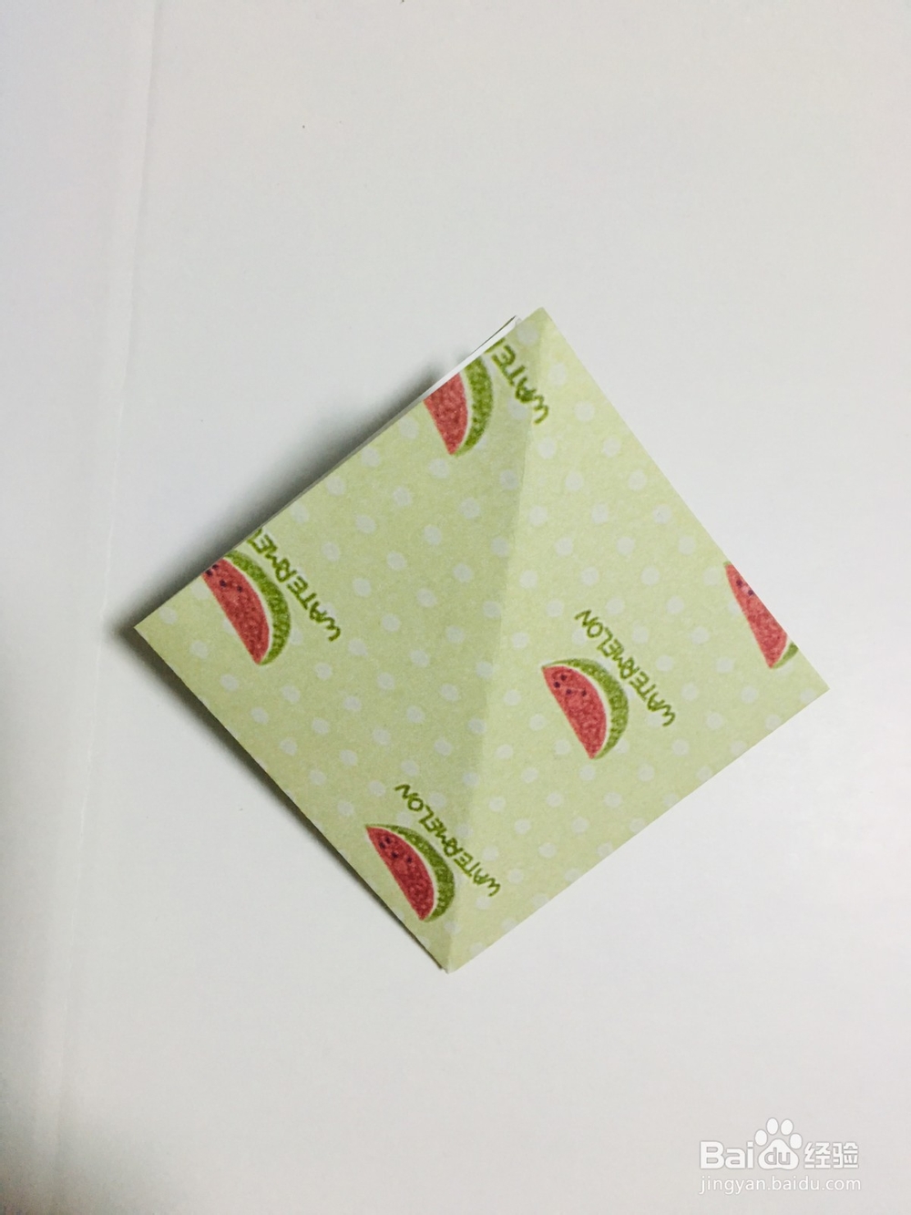 手工折纸：怎样用纸折一个四角星盒子？