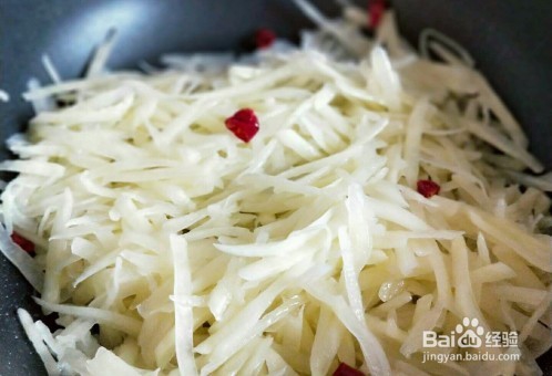 酸辣土豆丝卷饼是如何做的？家常教程