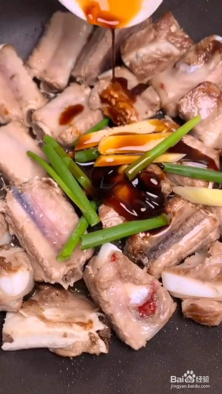 如何制作可乐排骨？