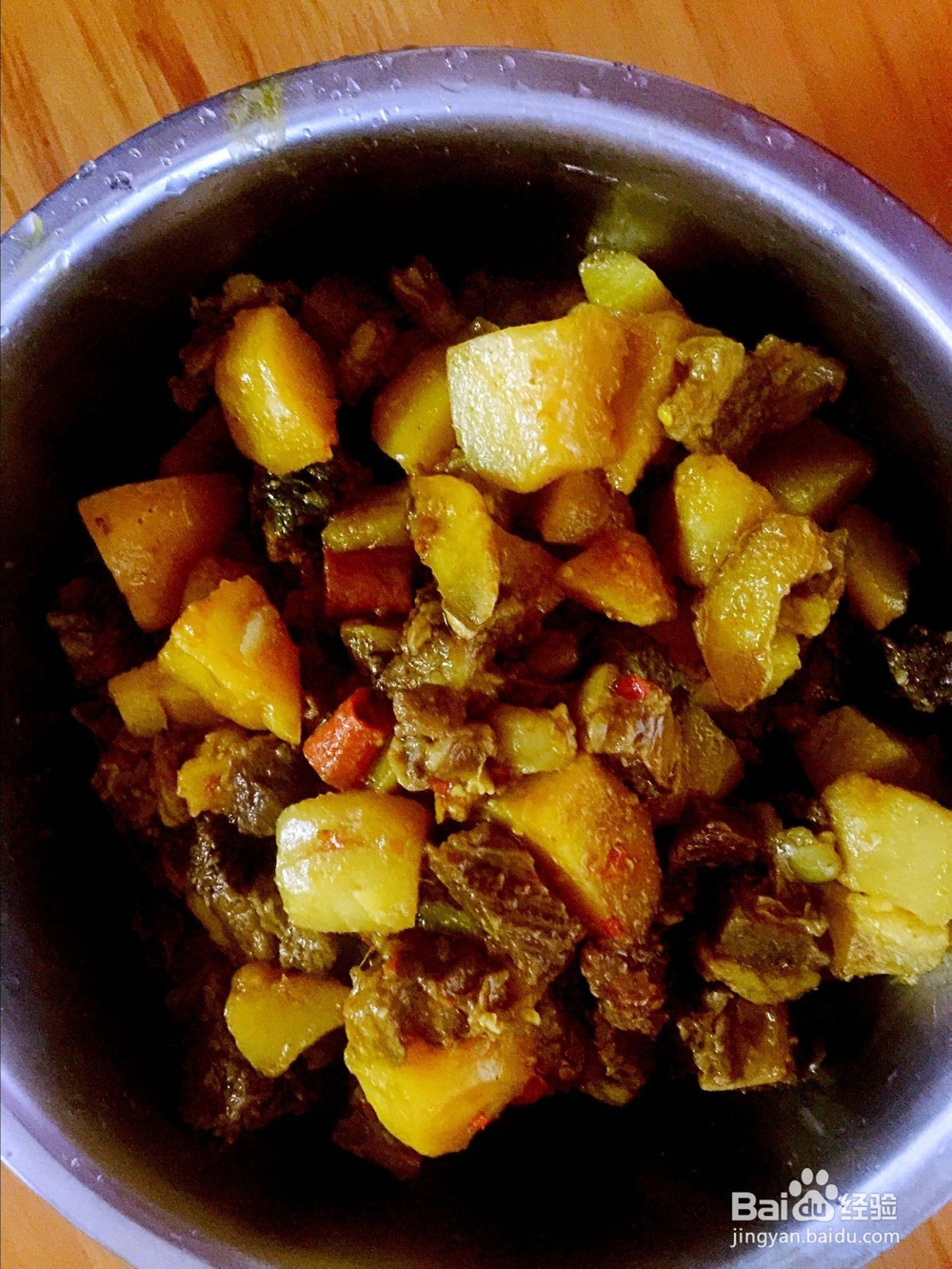 家常咖喱味土豆烧牛腩的做法