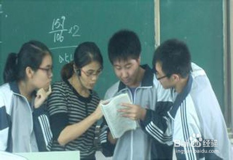 如何选班干部