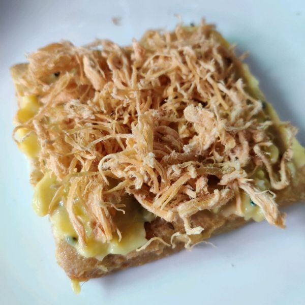 鸡蛋肉松三明治